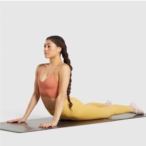 NWT - GYMSHARK STUDIO LEGGINGS - YELLOW - (#0651)